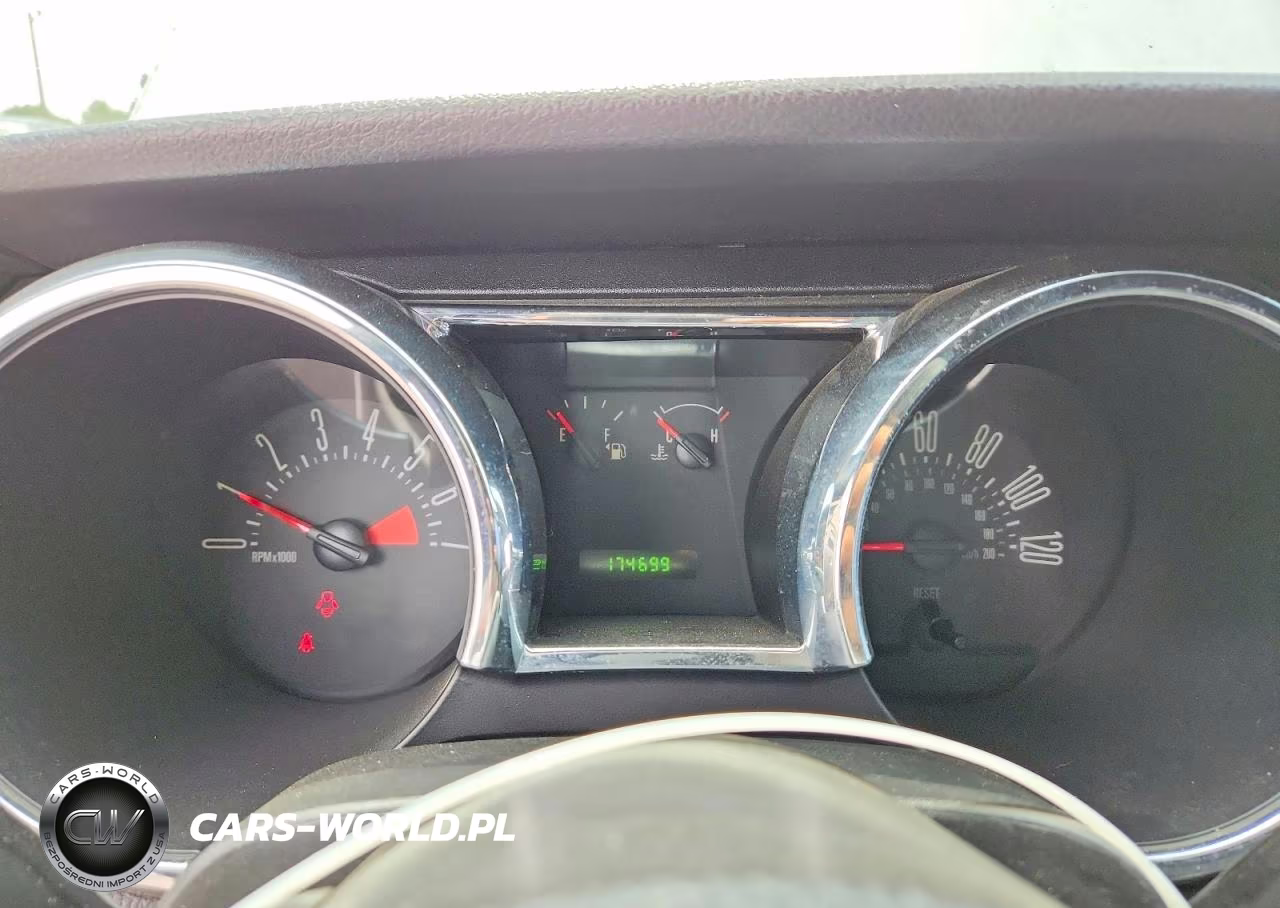 2008 Ford Mustang VIN:1ZVHT80N185114735 - 9