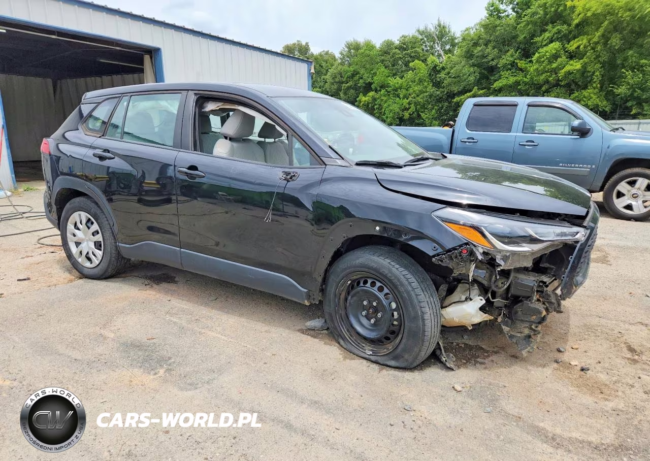 2022 Toyota Corolla Cross L VIN:7MUAAAAG9NV003234 - 4