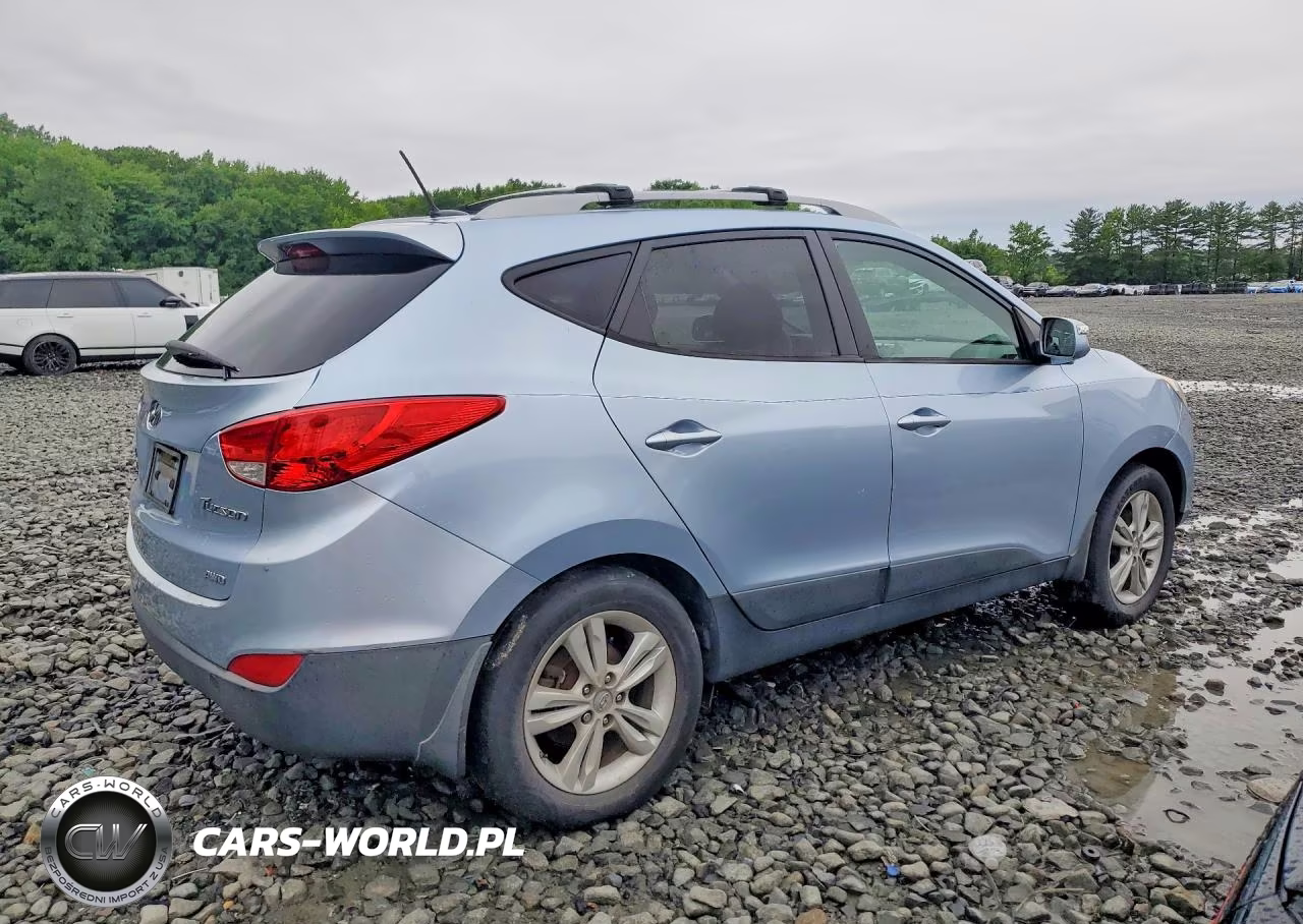 2012 Hyundai Tucson Gls VIN:KM8JUCAC9CU417063 - 3