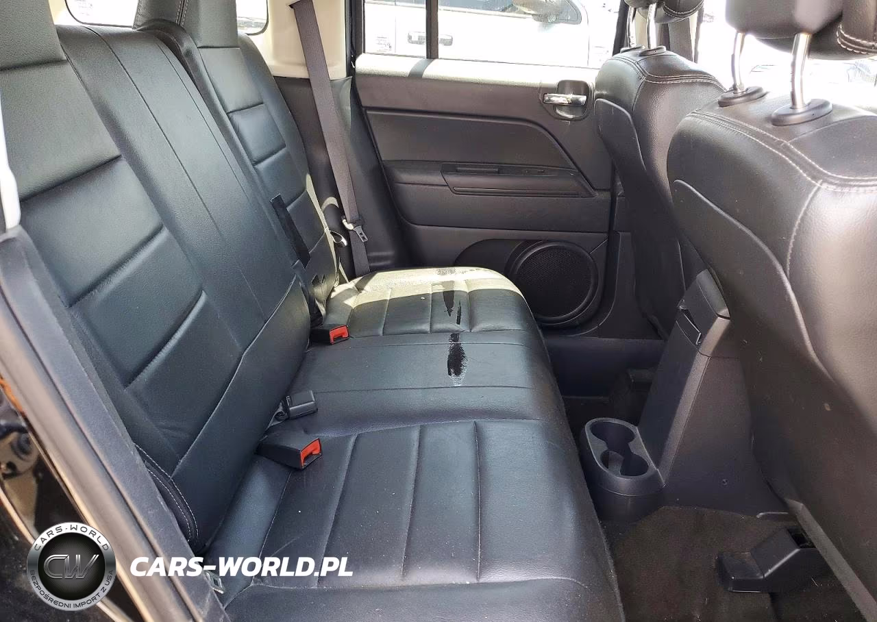 2016 Jeep Patriot Latitude VIN:1C4NJPFA9GD683587 - 11