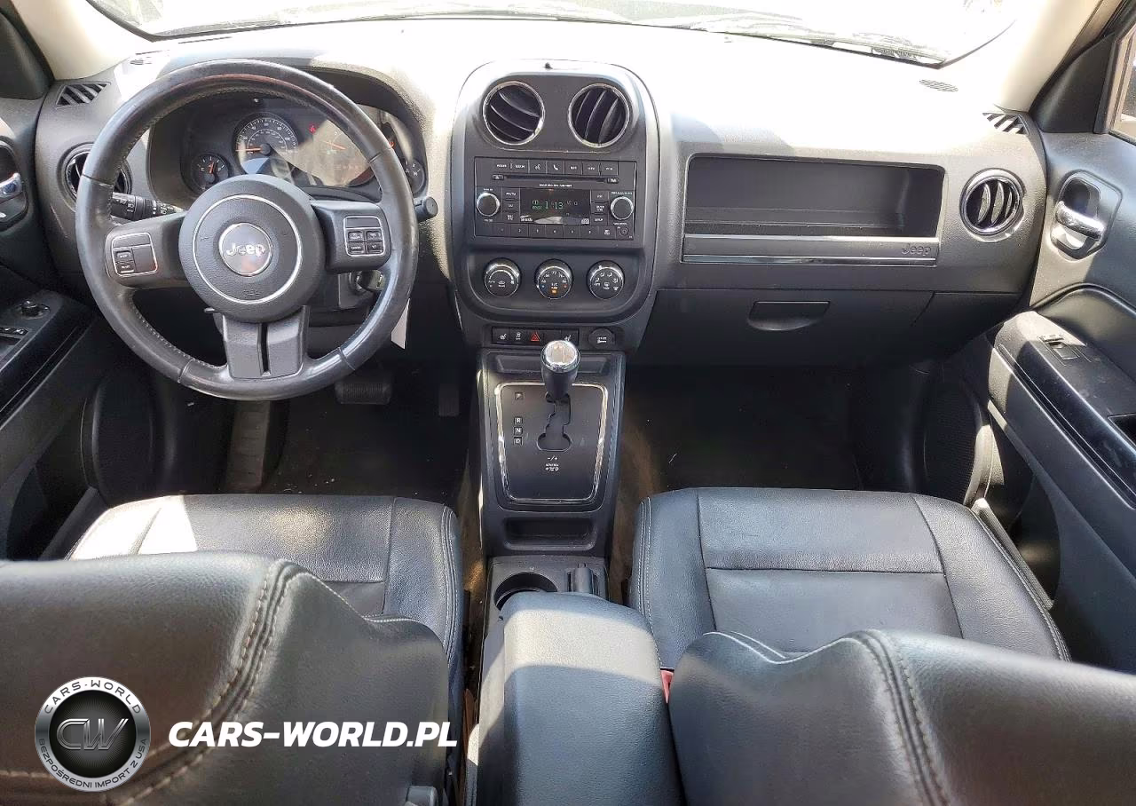 2016 Jeep Patriot Latitude VIN:1C4NJPFA9GD683587 - 8