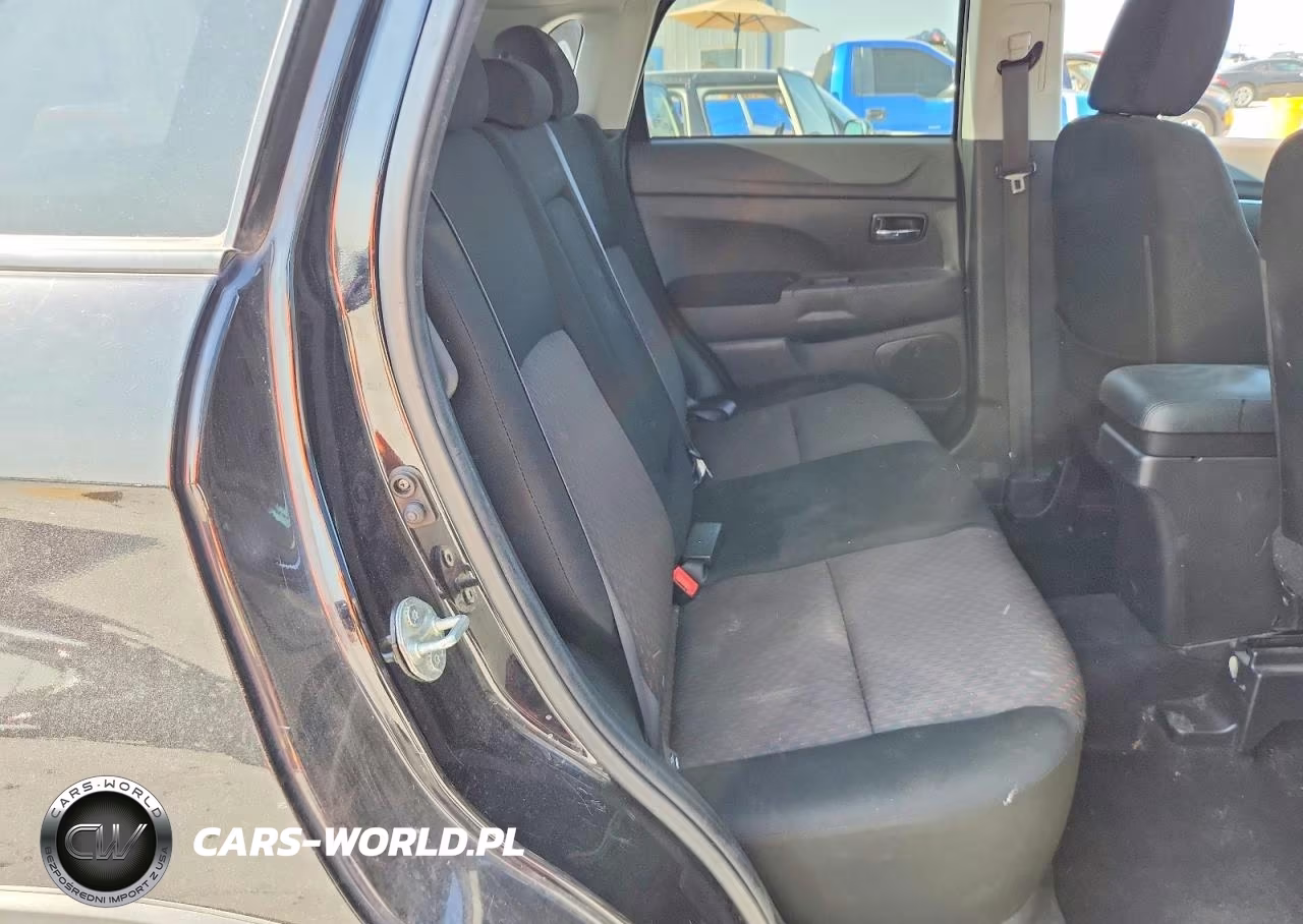2018 Mitsubishi Outlander Sport Es VIN:JA4AP3AU2JU008494 - 11