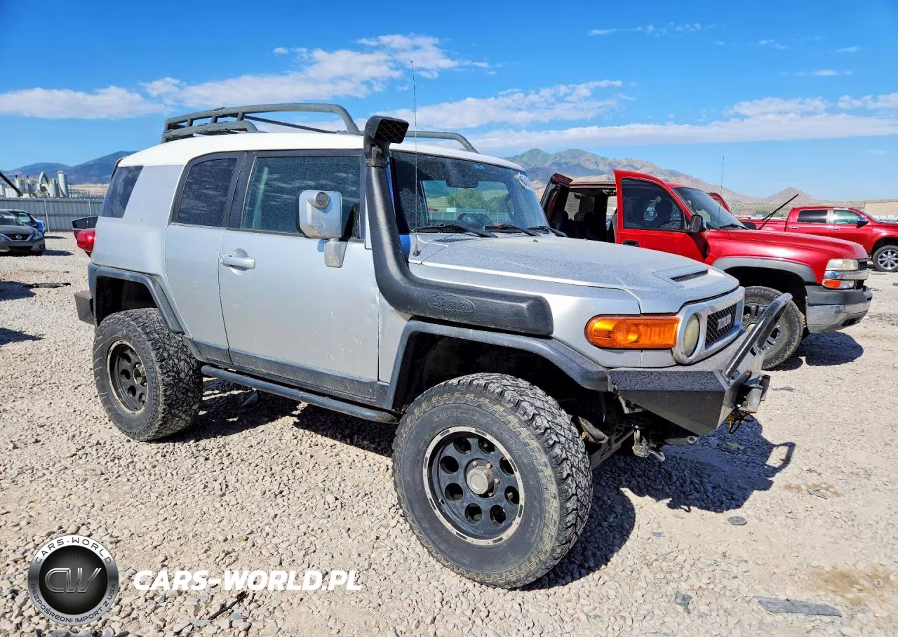 2007 Toyota Fj Cruiser Base VIN:JTEBU11F270005289 - 4