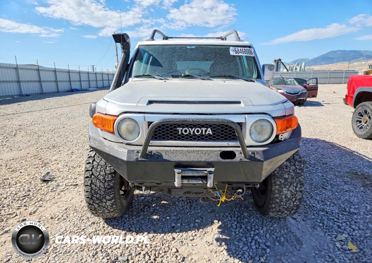 2007 Toyota Fj Cruiser Base VIN:JTEBU11F270005289 - 5