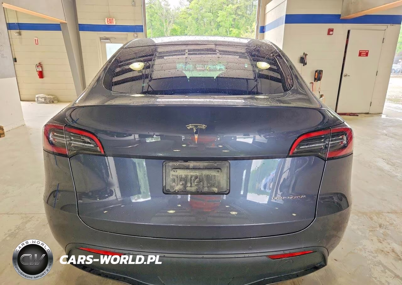 2022 Tesla Model Y VIN:7SAYGDEE9NA005510 - 6
