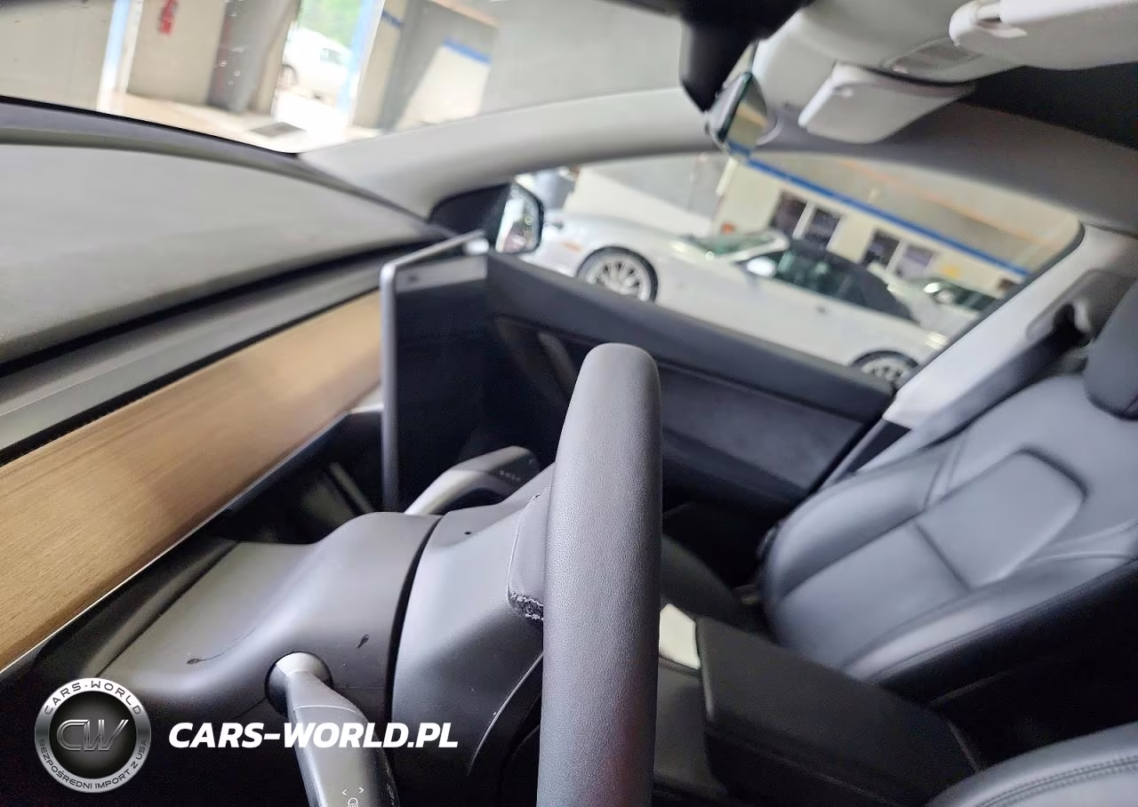 2022 Tesla Model Y VIN:7SAYGDEE9NA005510 - 9
