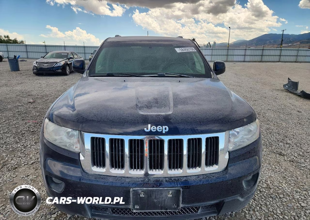 2013 Jeep Grand Cherokee Laredo VIN:1C4RJFAG2DC636085 - 5