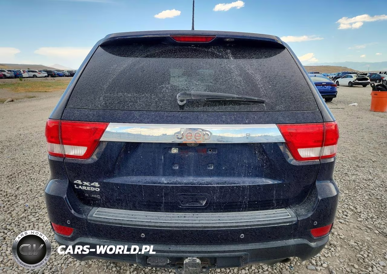 2013 Jeep Grand Cherokee Laredo VIN:1C4RJFAG2DC636085 - 6