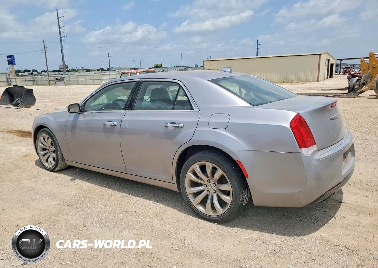 2018 Chrysler 300 Limited VIN:2C3CCAEG2JH198744 - 2