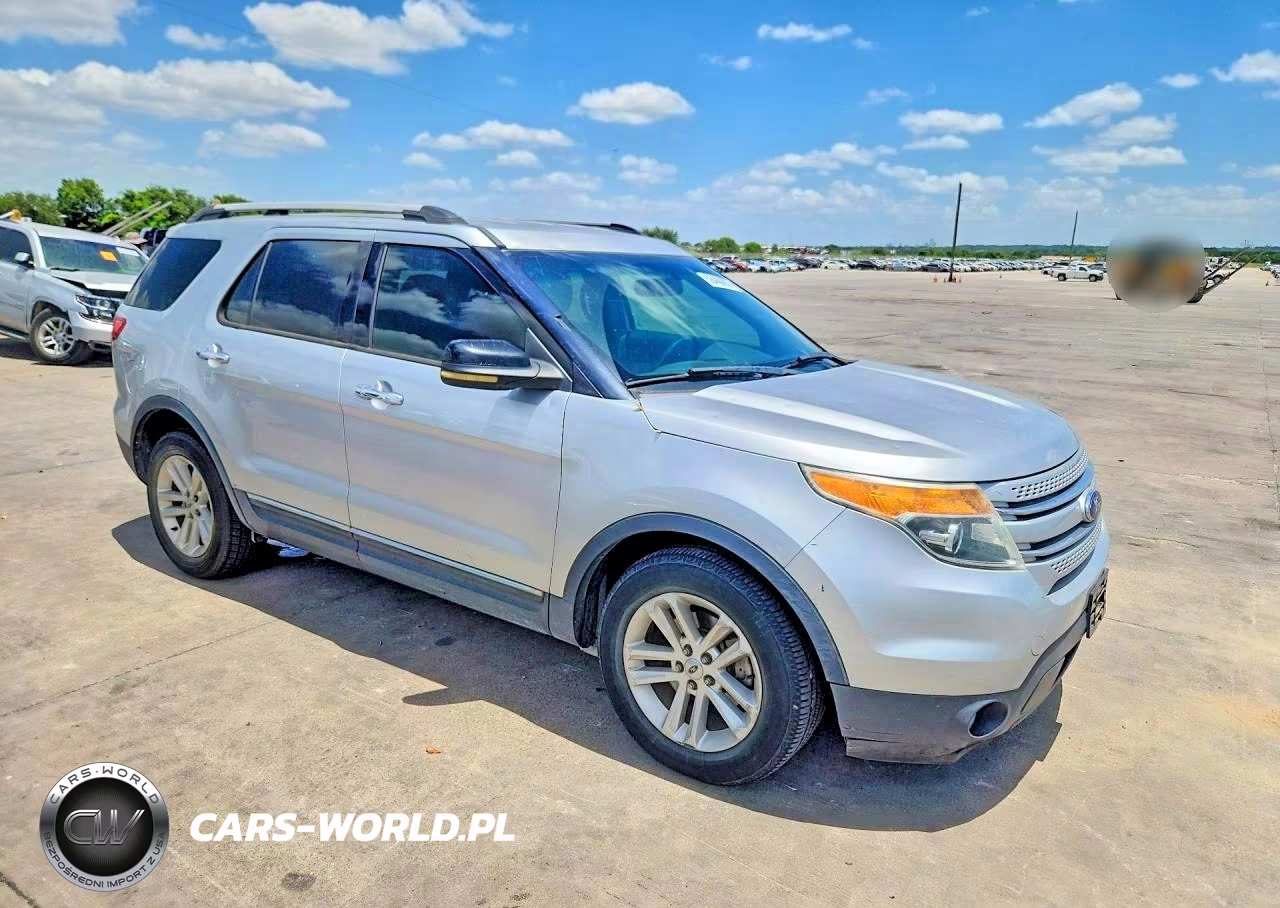 2011 Ford Explorer Xlt VIN:1FMHK7D80BGA31664 - 4