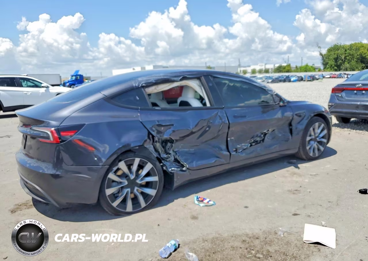 2025 Tesla Model 3 VIN:5YJ3E1EA9SF050647 - 3