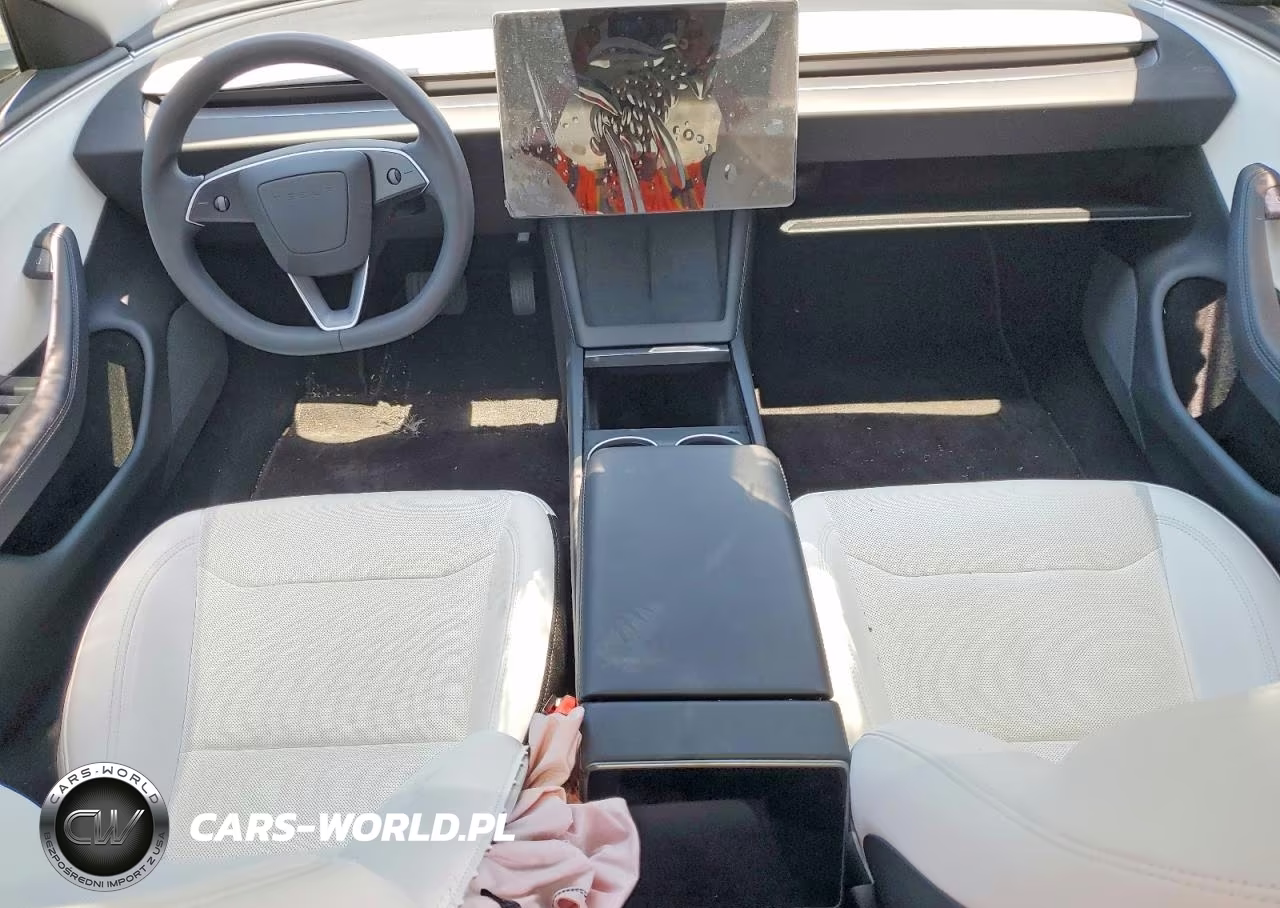 2025 Tesla Model 3 VIN:5YJ3E1EA9SF050647 - 8