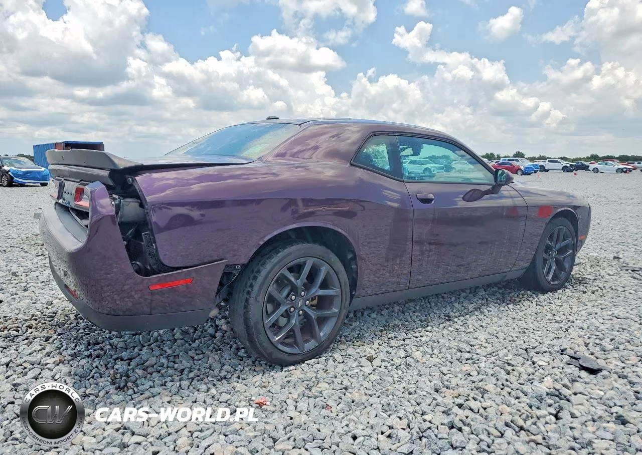2021 Dodge Challenger Sxt VIN:2C3CDZAG4MH567657 - 3