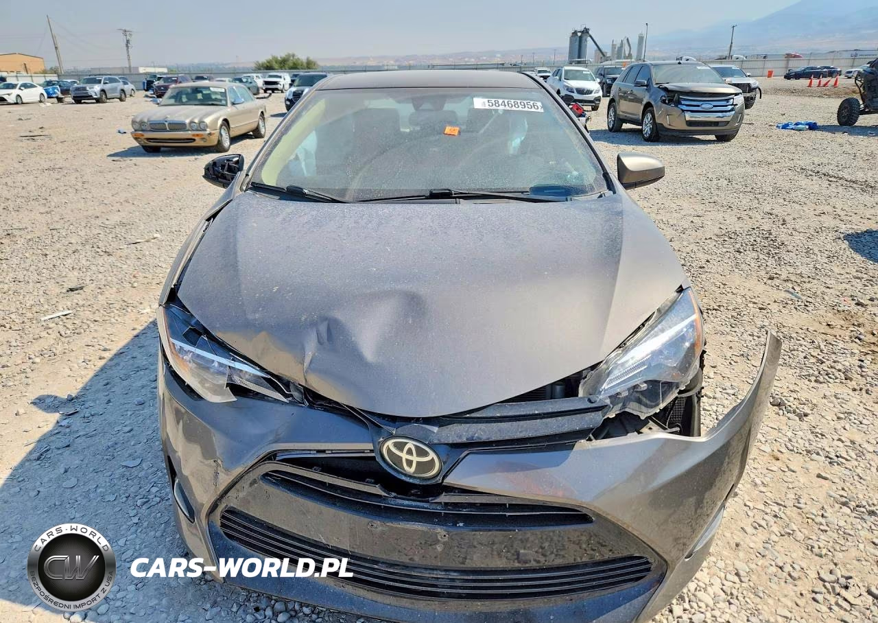 2017 Toyota Corolla Le VIN:2T1BURHE9HC841981 - 5