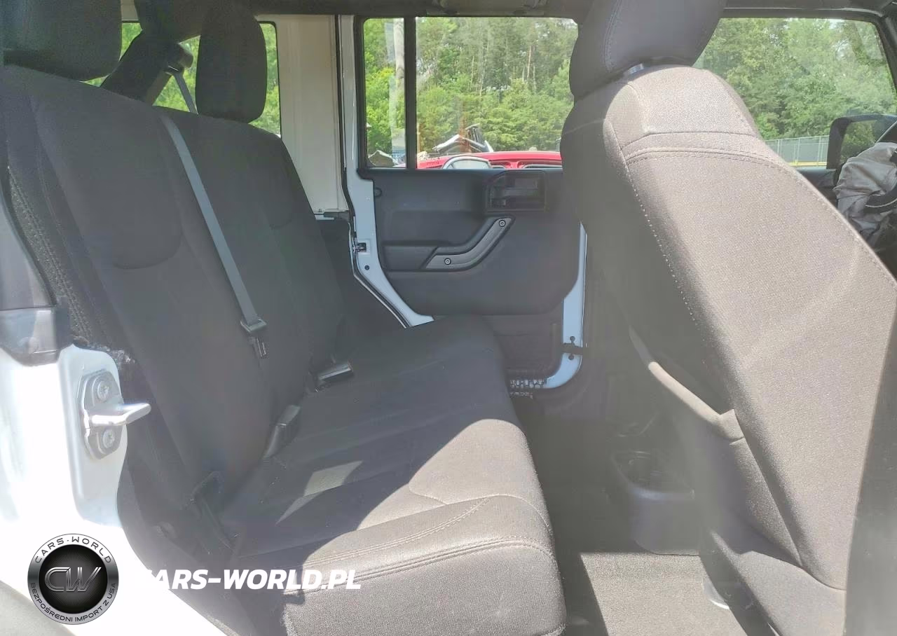 2017 Jeep Wrangler Unlimited Sport VIN:1C4BJWDG0HL561180 - 11