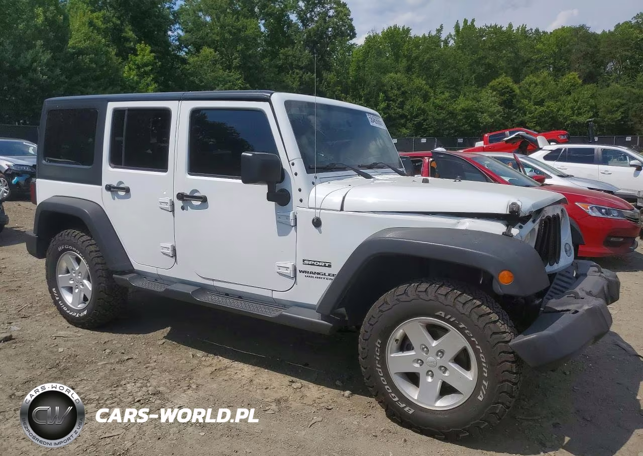 2017 Jeep Wrangler Unlimited Sport VIN:1C4BJWDG0HL561180 - 4