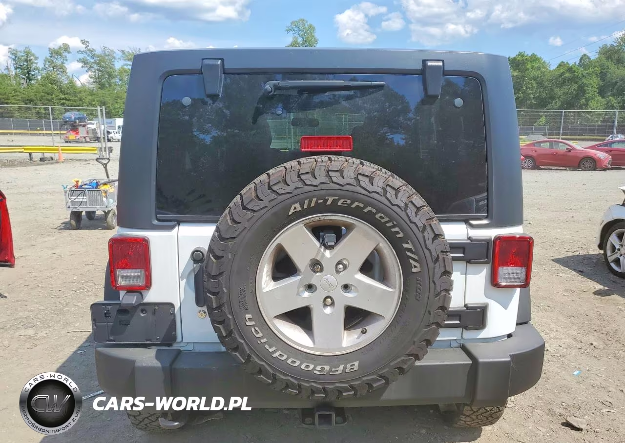 2017 Jeep Wrangler Unlimited Sport VIN:1C4BJWDG0HL561180 - 6