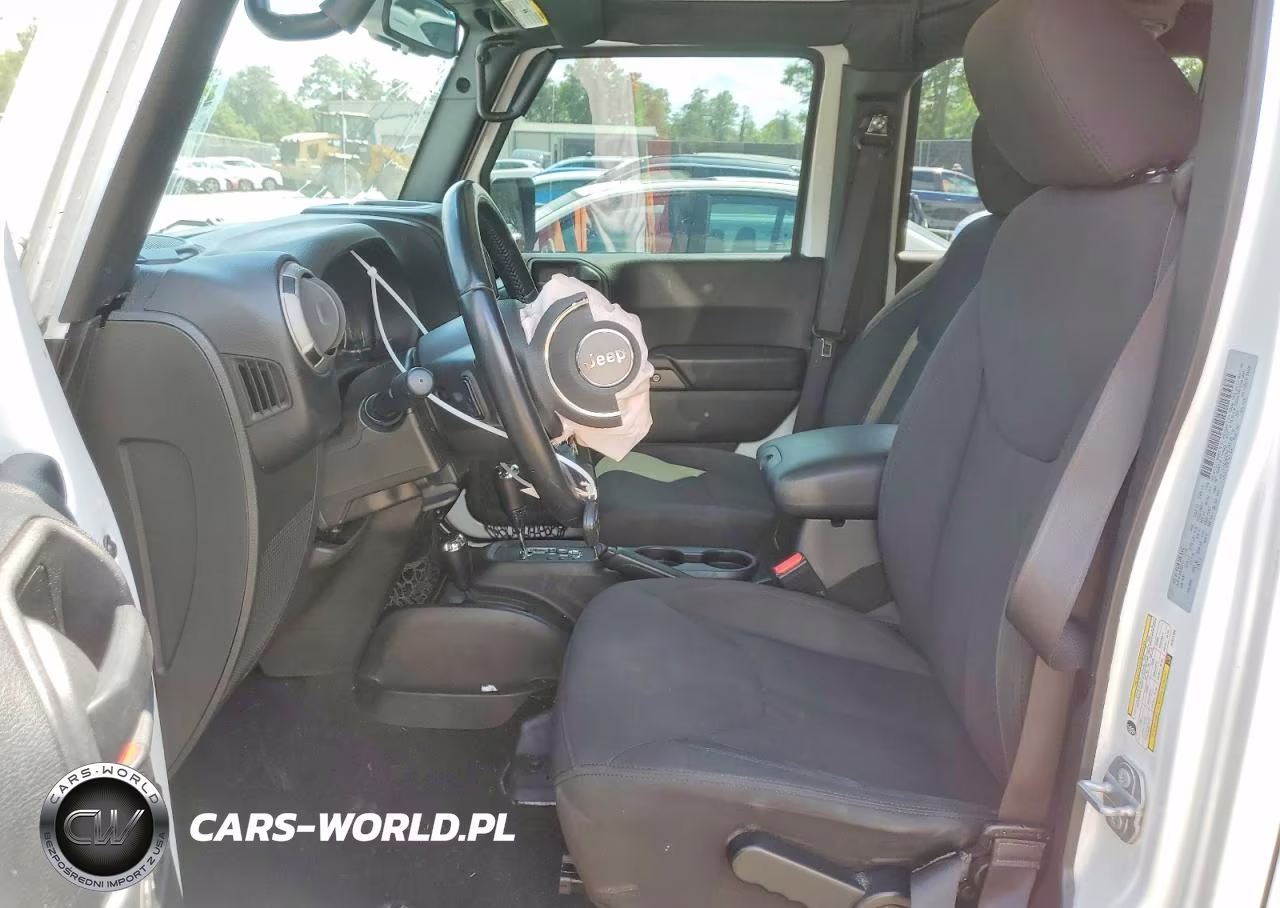 2017 Jeep Wrangler Unlimited Sport VIN:1C4BJWDG0HL561180 - 7