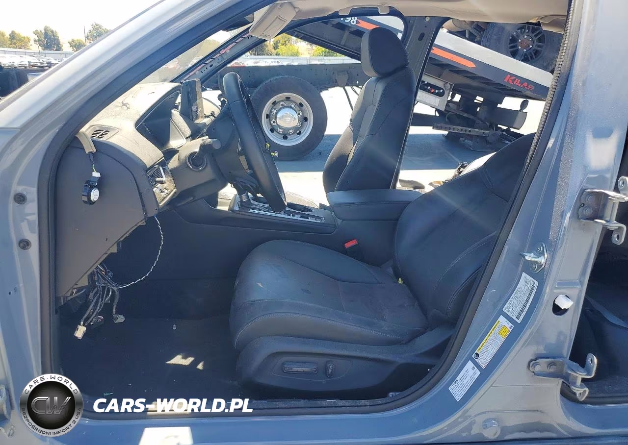 2023 Honda Civic Touring VIN:2HGFE1F94PH301272 - 7