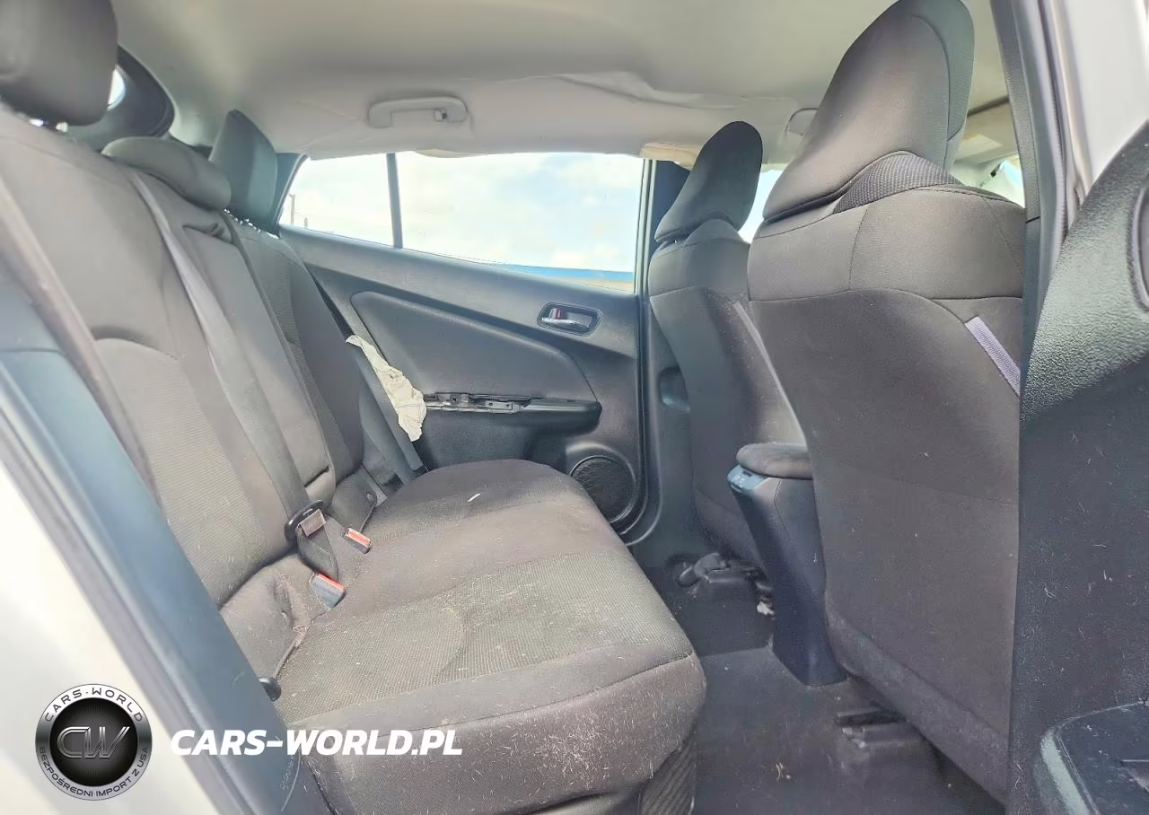 2021 Toyota Prius L Eco VIN:JTDKAMFU3M3151667 - 10