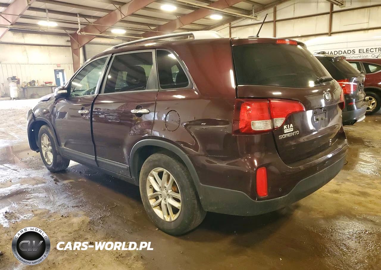2015 Kia Sorento Lx VIN:5XYKT4A72FG643889 - 2