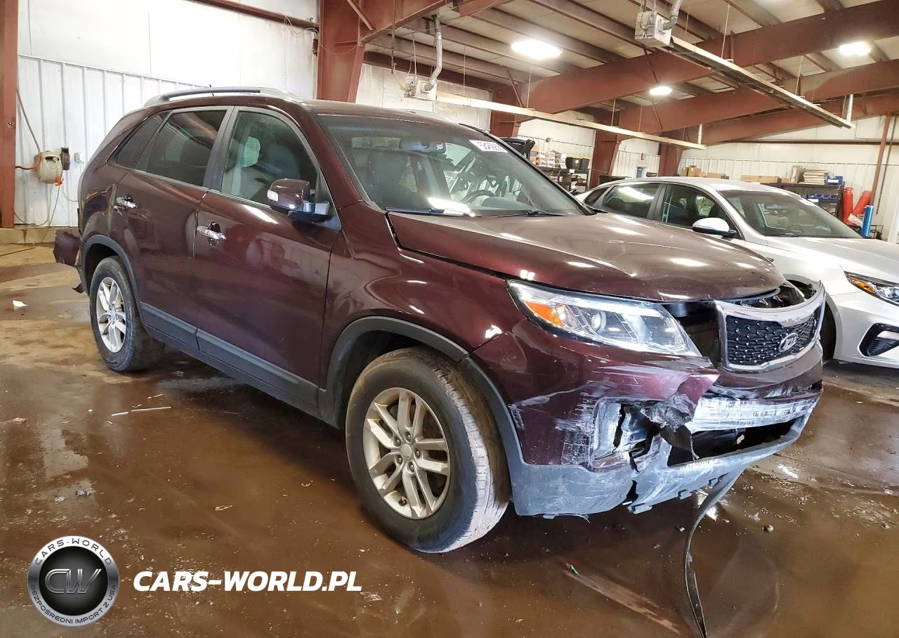 2015 Kia Sorento Lx VIN:5XYKT4A72FG643889 - 4