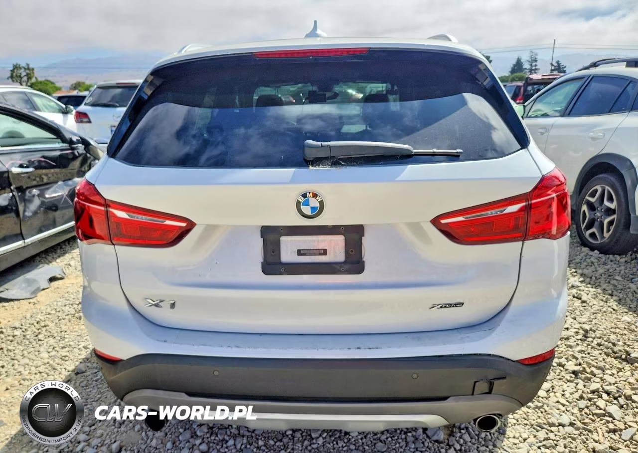 2018 BMW X1 xDrive28I VIN:WBXHT3C39J5L28204 - 6