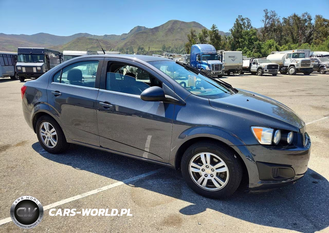 2013 Chevrolet Sonic Lt VIN:1G1JC5SGXD4101752 - 4