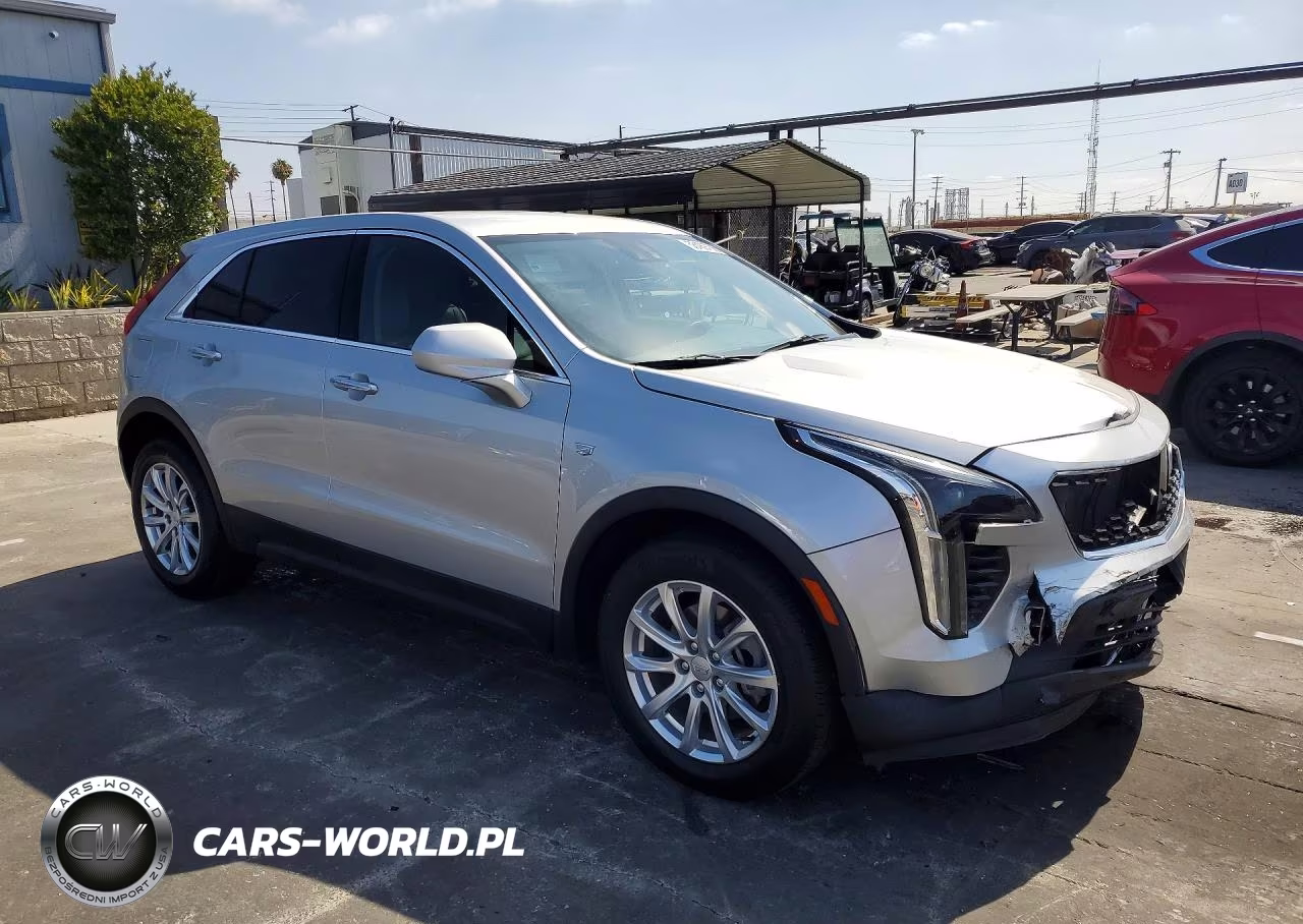 2021 Cadillac Xt4 Luxury VIN:1GYAZAR46MF003200 - 4