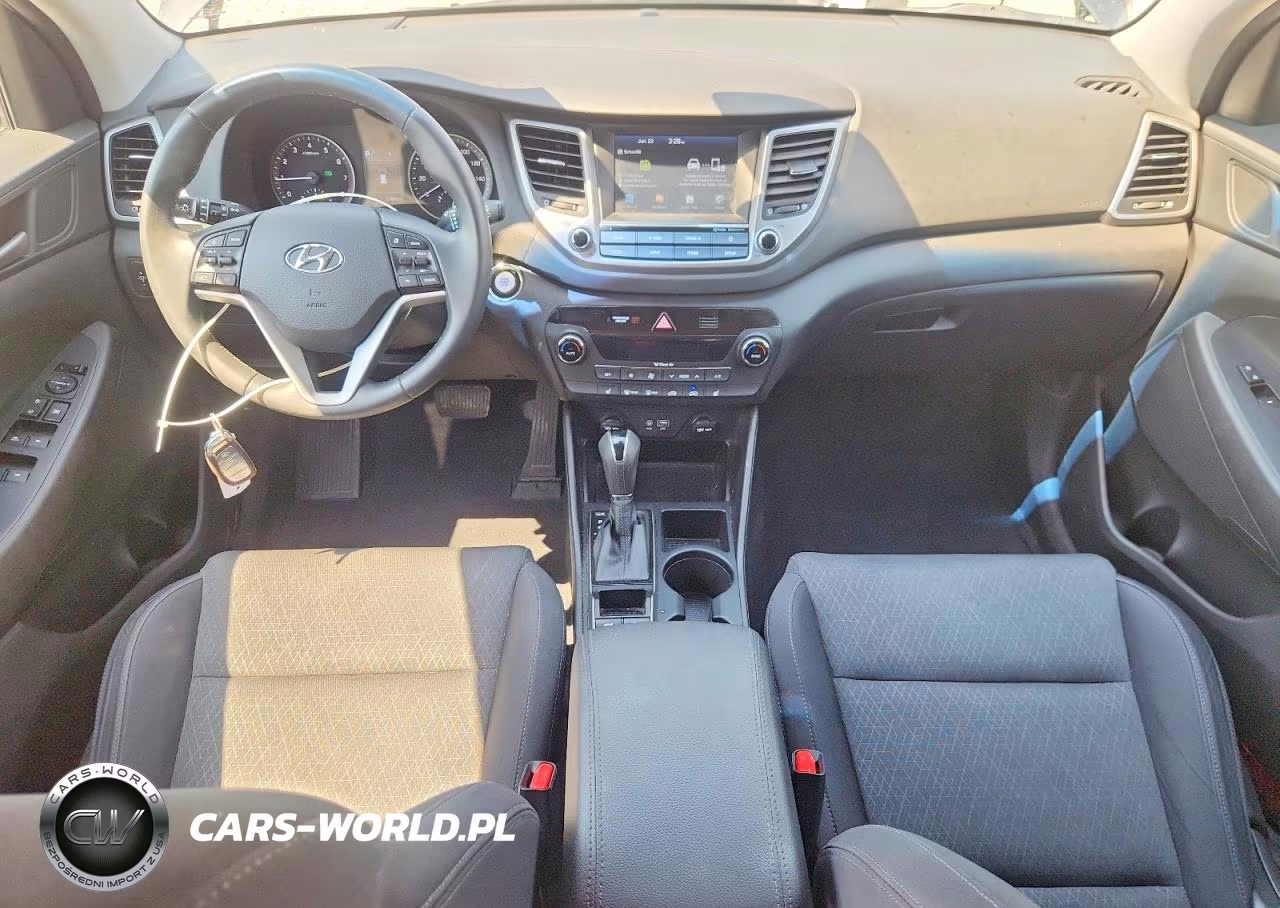 2018 Hyundai Tucson Sport VIN:KM8J3CAL0JU733581 - 8