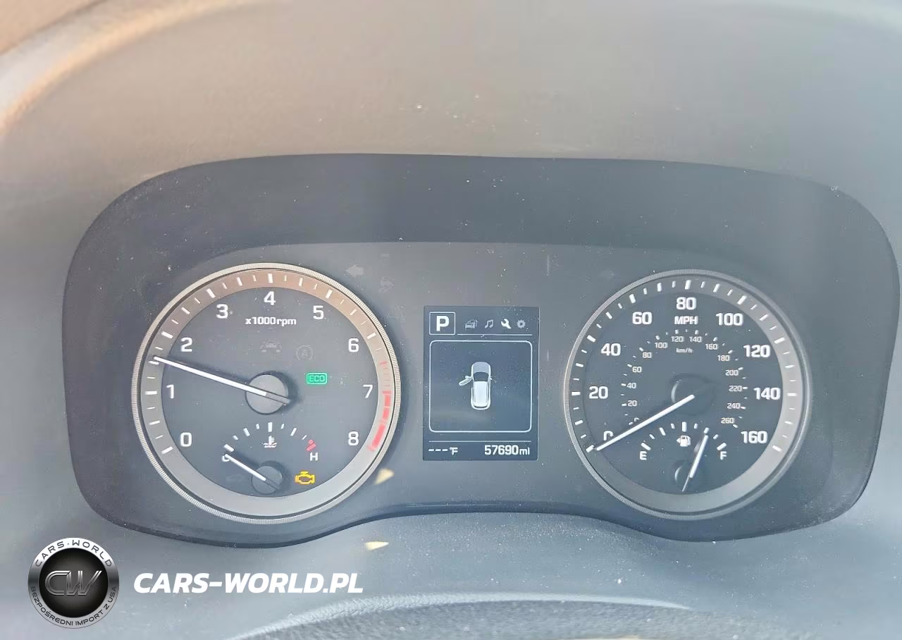 2018 Hyundai Tucson Sport VIN:KM8J3CAL0JU733581 - 9