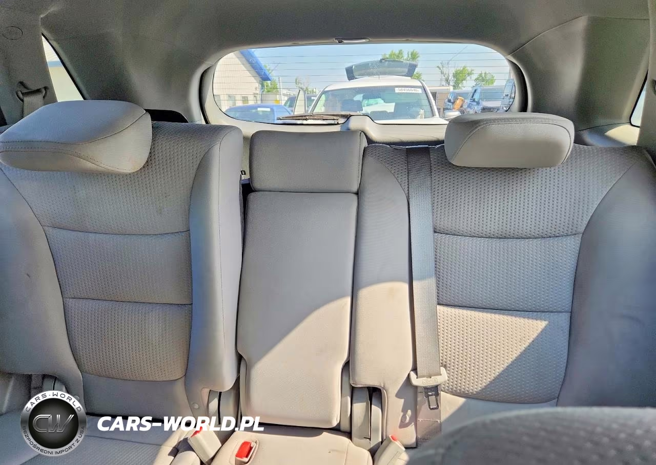 2011 Kia Sorento Lx VIN:5XYKT3A19BG130851 - 10