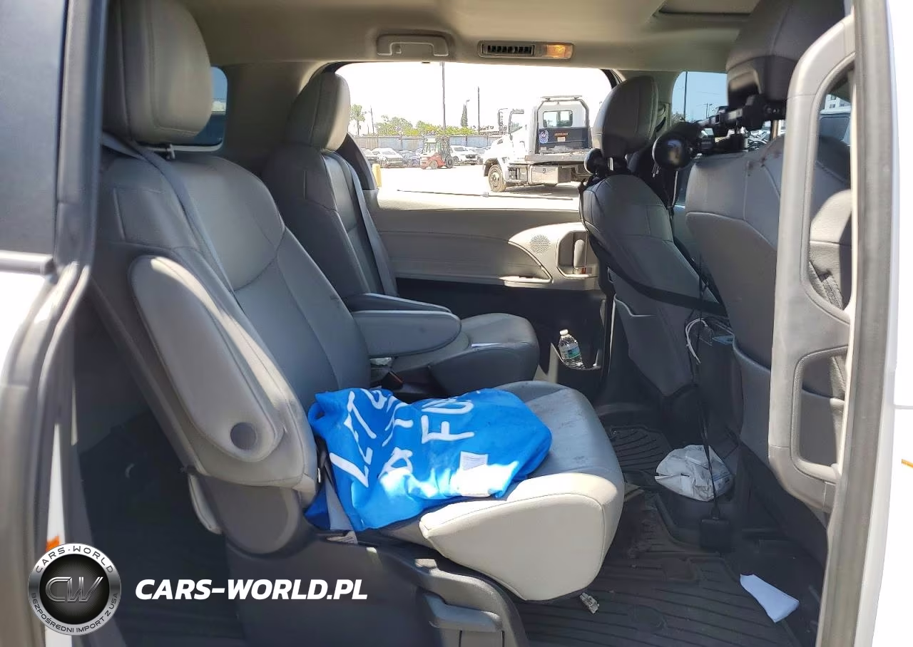 2023 Toyota Sienna Xle VIN:5TDJRKEC5PS153201 - 11