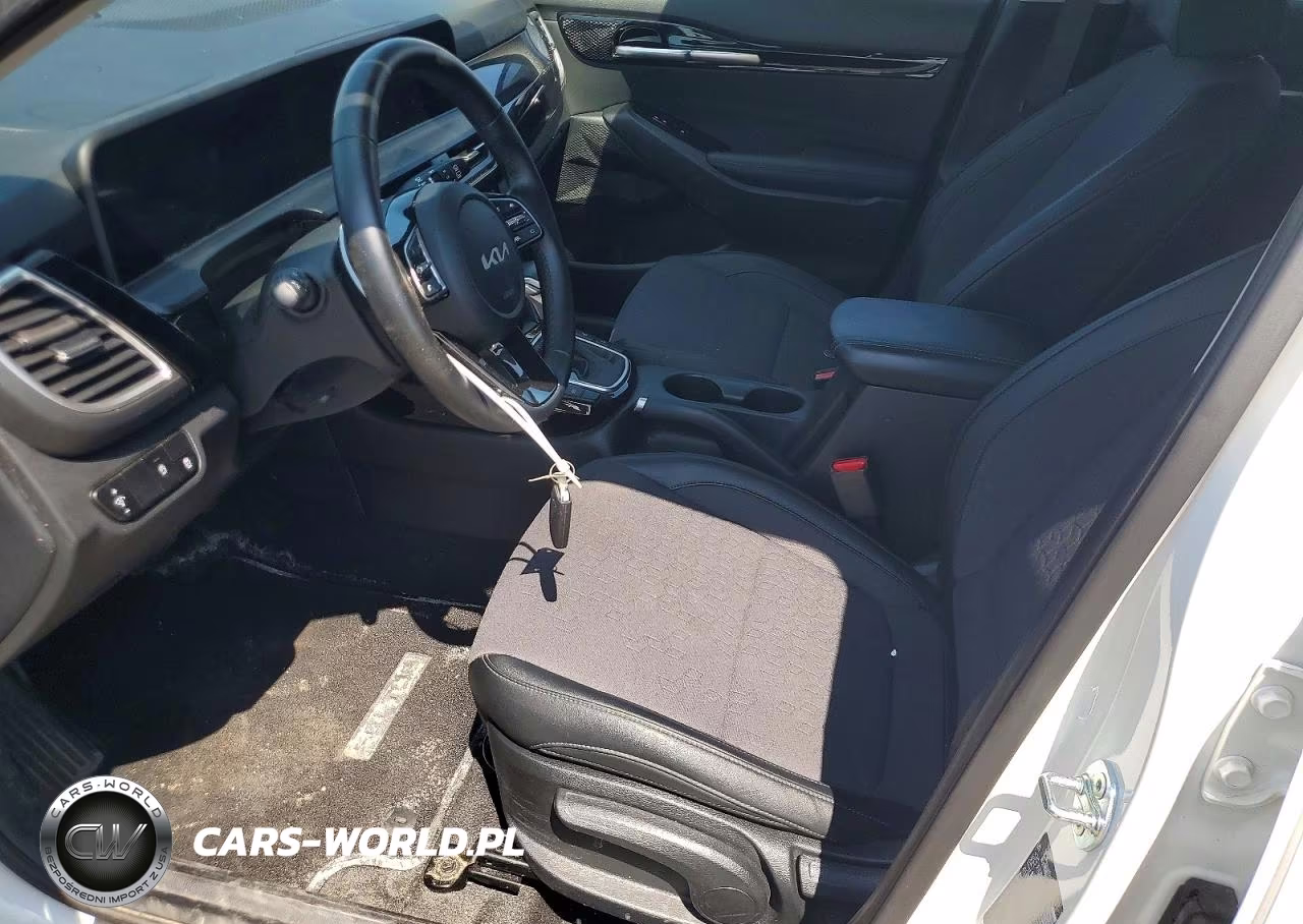 2025 Kia Seltos S VIN:KNDEUCAAXS7707359 - 7