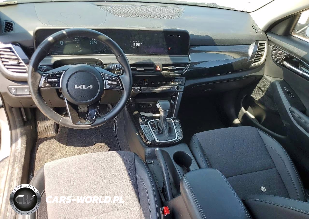 2025 Kia Seltos S VIN:KNDEUCAAXS7707359 - 8