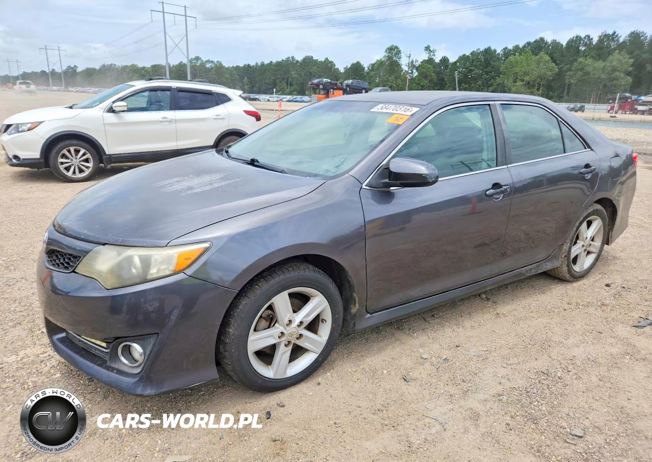 2013 Toyota Camry Se – zdjęcie 1 z 12