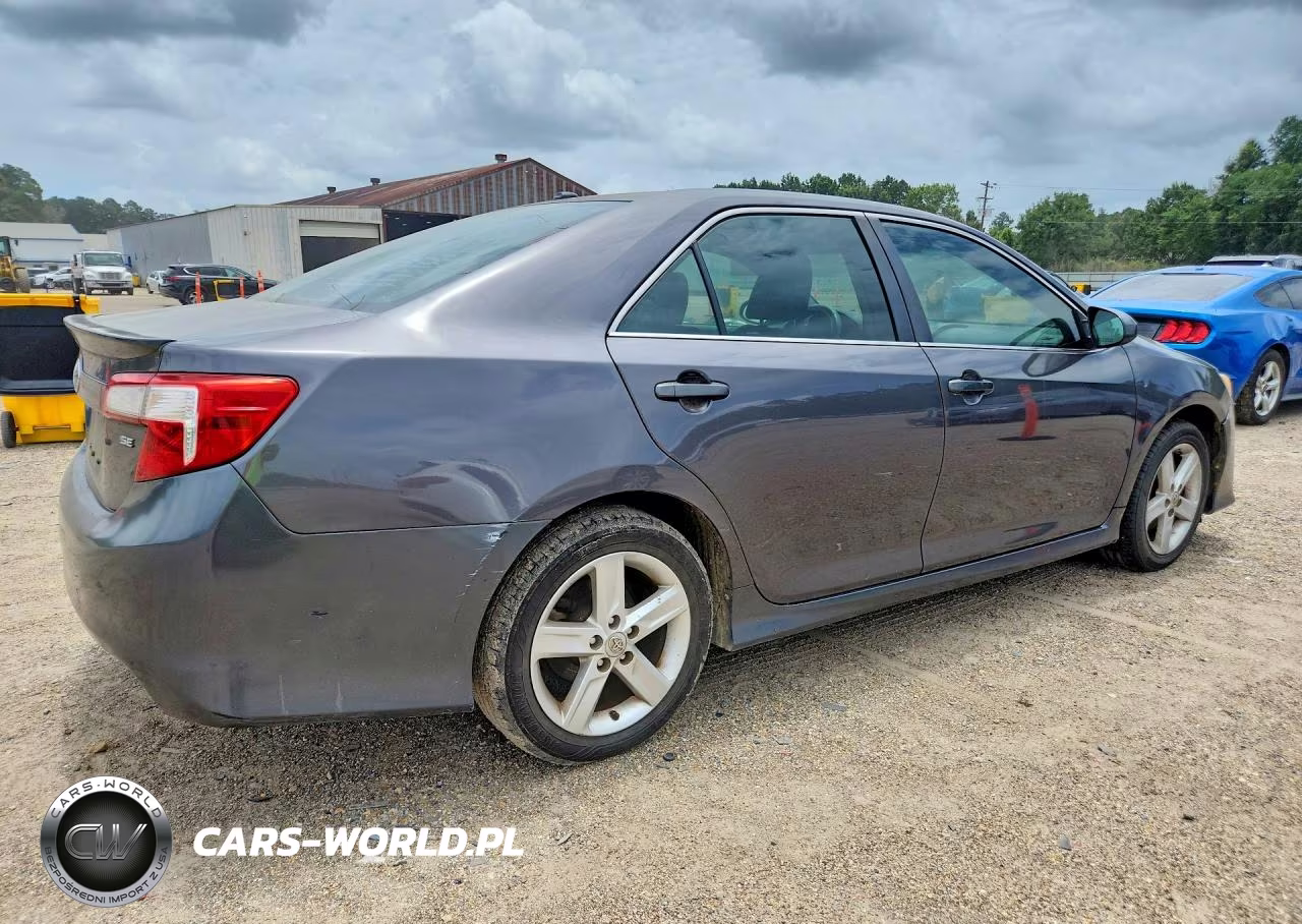 2013 Toyota Camry Se VIN:4T1BF1FKXDU665732 - 3