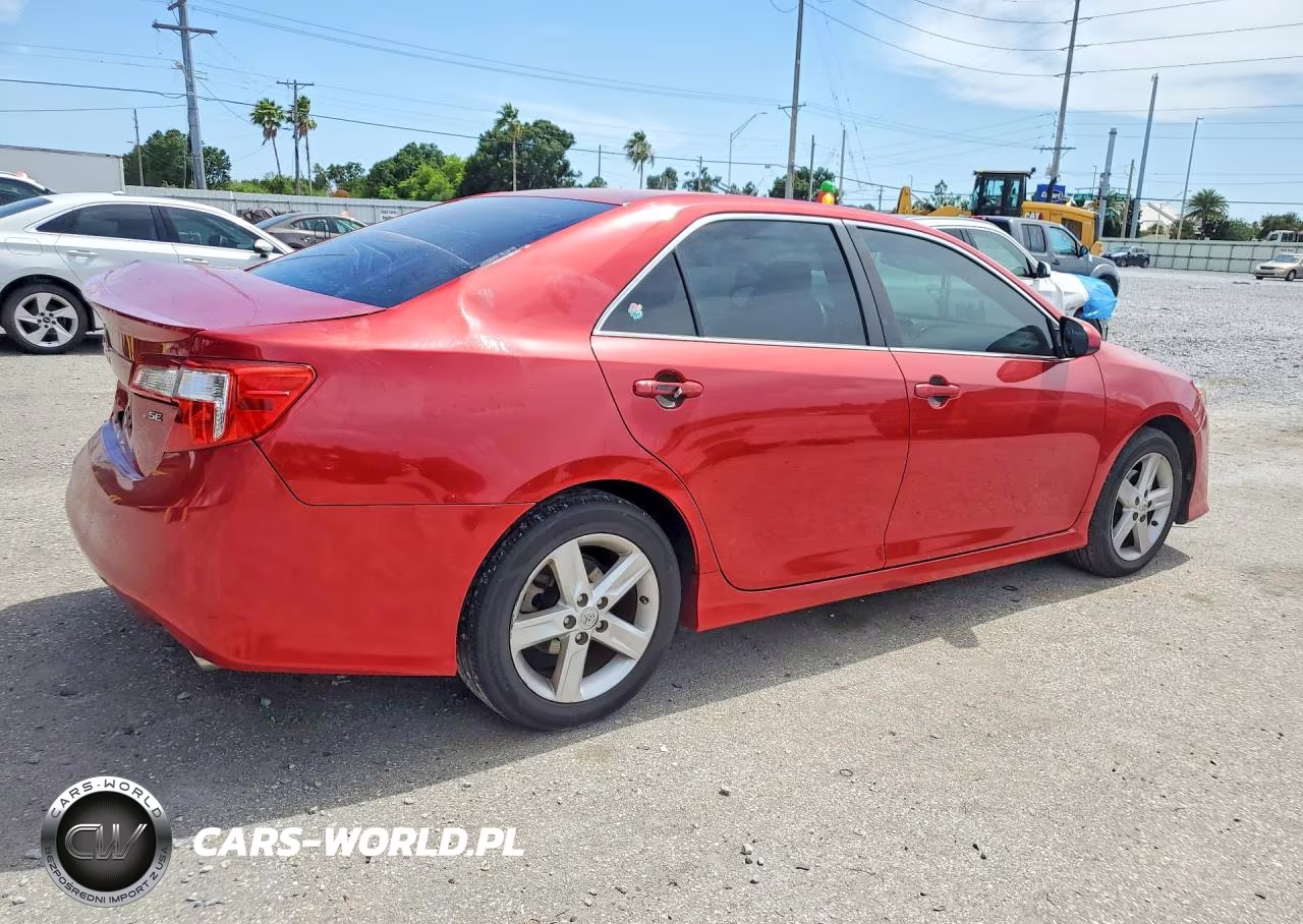 2014 Toyota Camry Se VIN:4T1BF1FK9EU764608 - 3