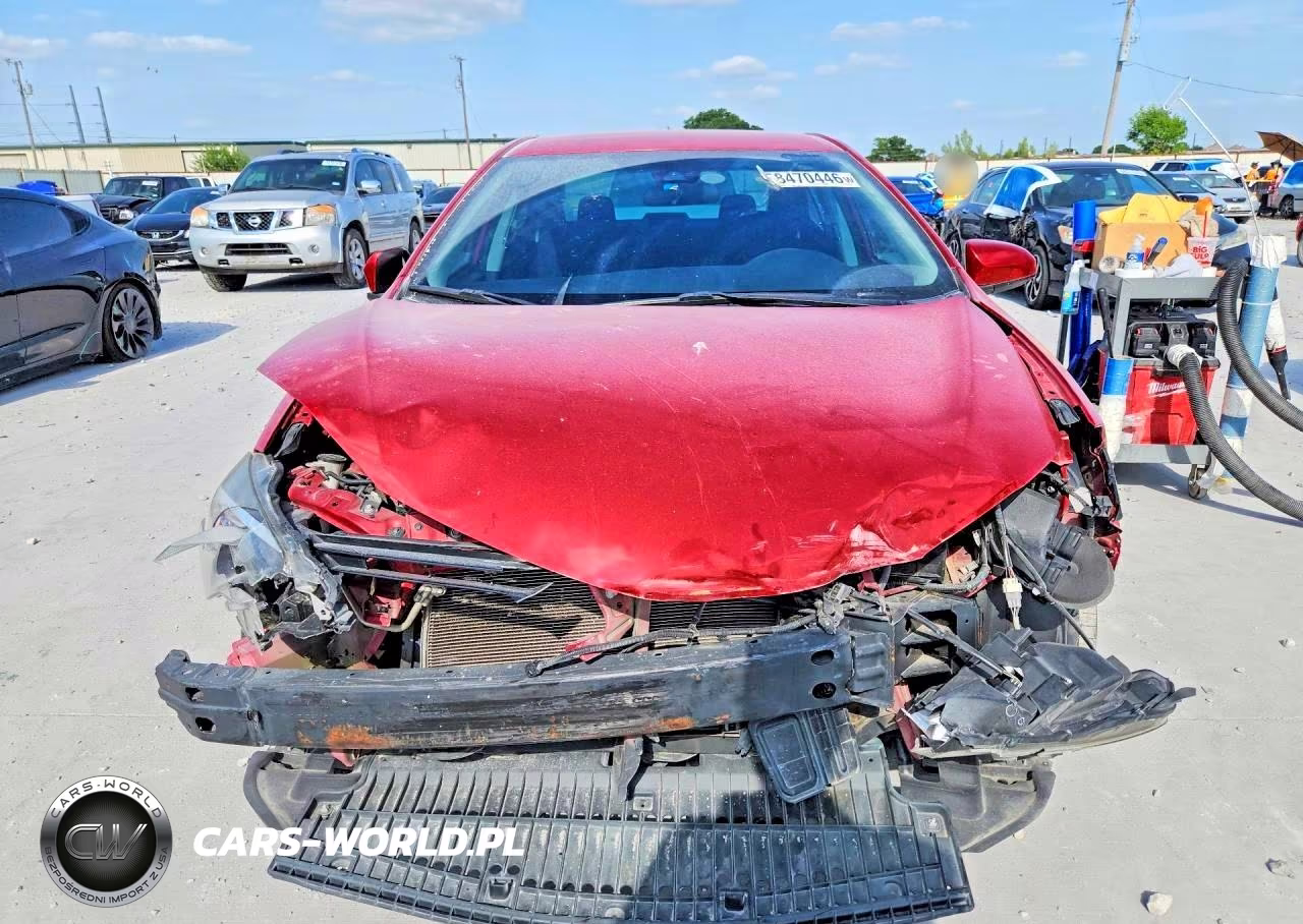 2017 Toyota Corolla Le VIN:5YFBURHE5HP631796 - 5