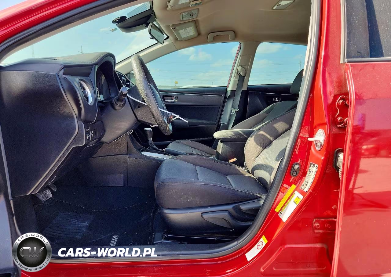 2017 Toyota Corolla Le VIN:5YFBURHE5HP631796 - 7