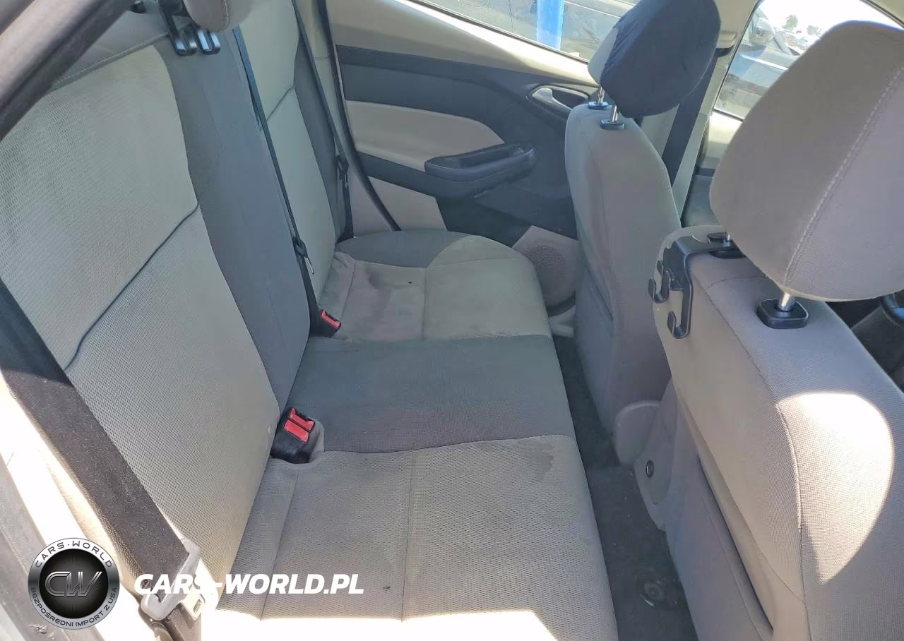 2014 Ford Focus Se VIN:1FADP3F26EL124146 - 10