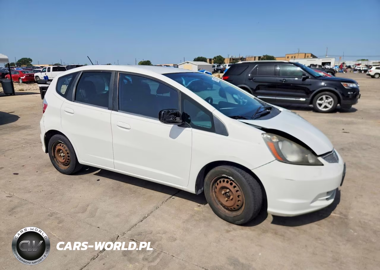 2012 Honda Fit VIN:JHMGE8H37CC026920 - 4