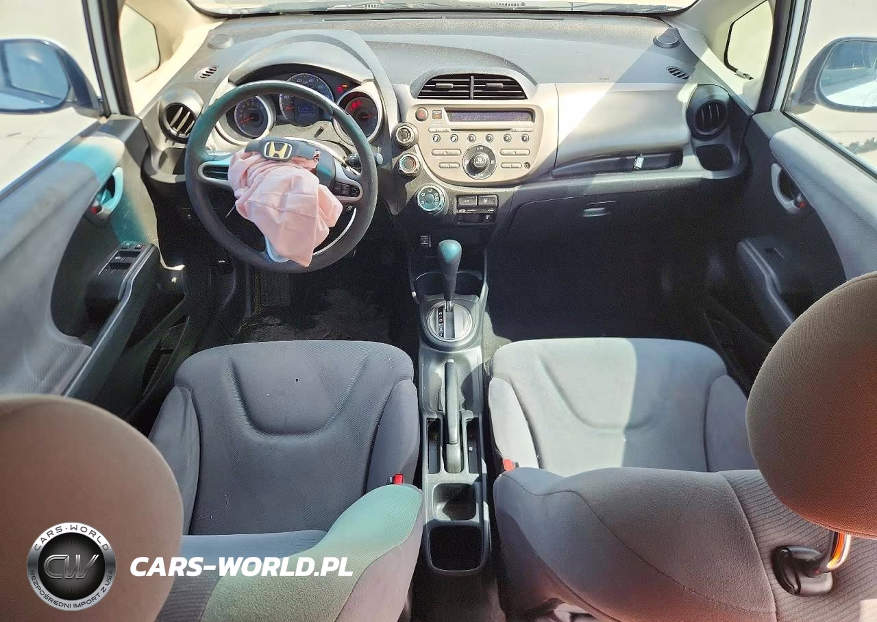 2012 Honda Fit VIN:JHMGE8H37CC026920 - 8