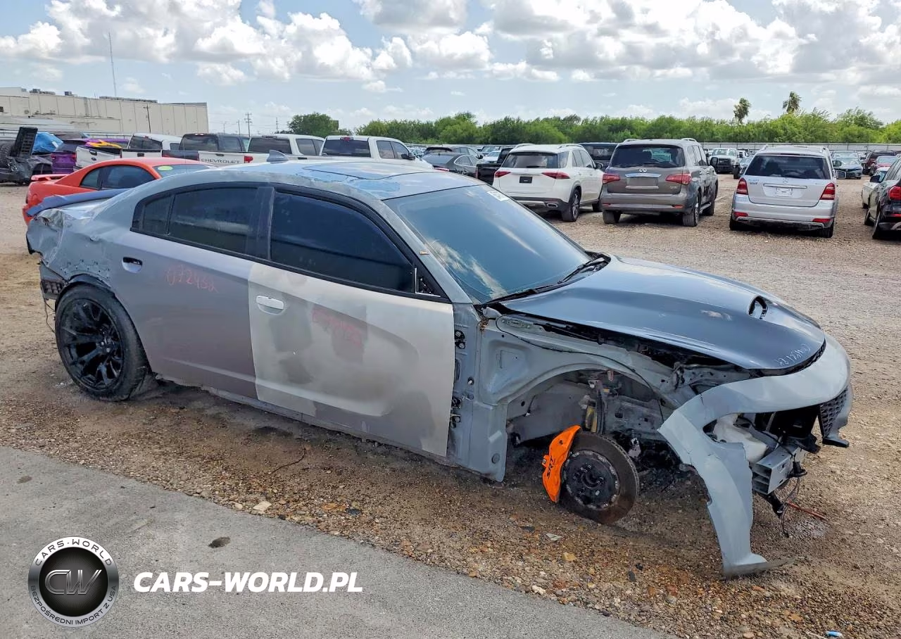 2022 Dodge Charger Scat Pack VIN:2C3CDXGJ9NH155162 - 4