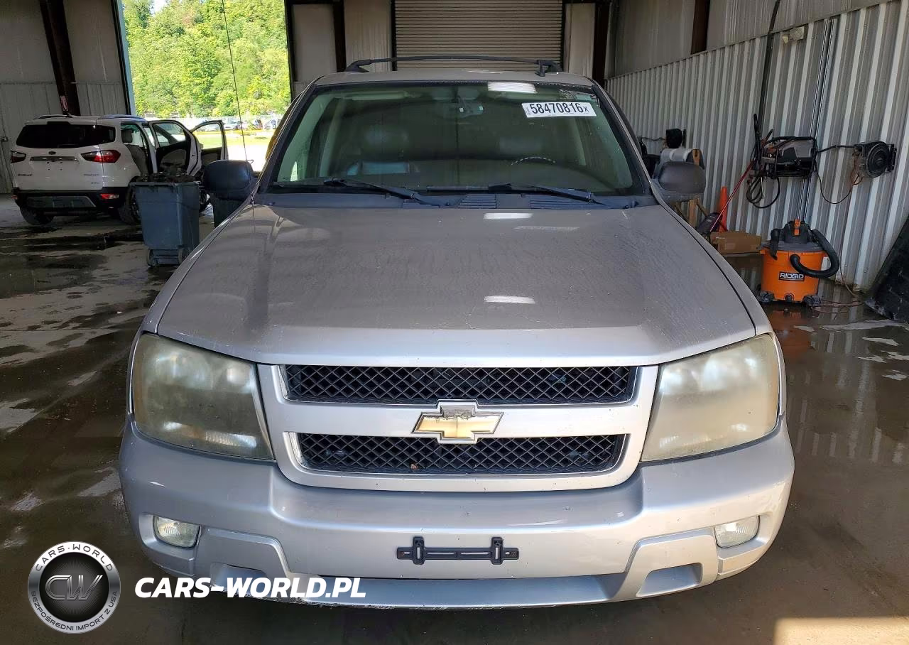 2008 Chevrolet Trailblazer Ls VIN:1GNDT13S582160216 - 5
