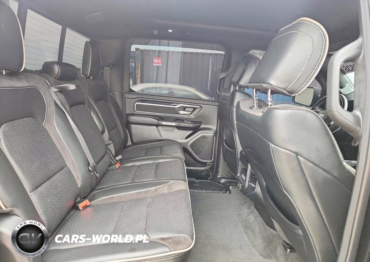 2022 Ram 1500 Laramie VIN:1C6SRFRT4NN434776 - 10