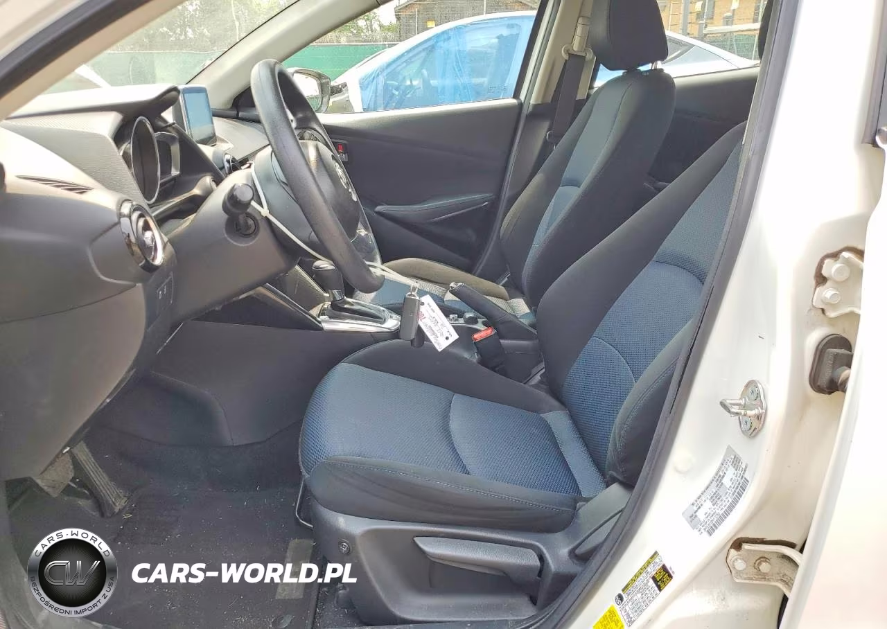 2017 Toyota Yaris Ia Base VIN:3MYDLBYV6HY172752 - 7