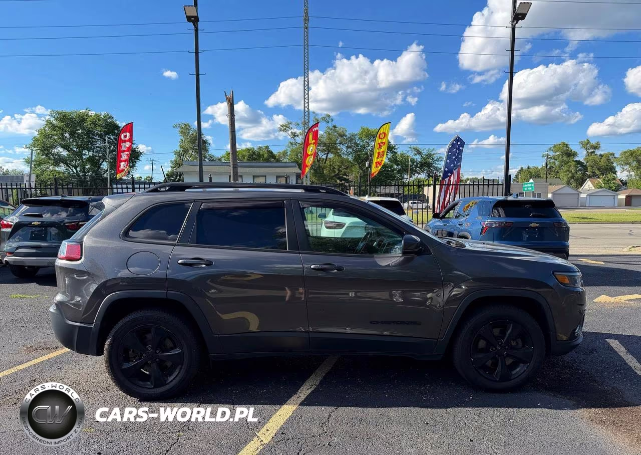 2019 Jeep Cherokee Latitude Plus VIN:1C4PJMLN3KD489614 - 11