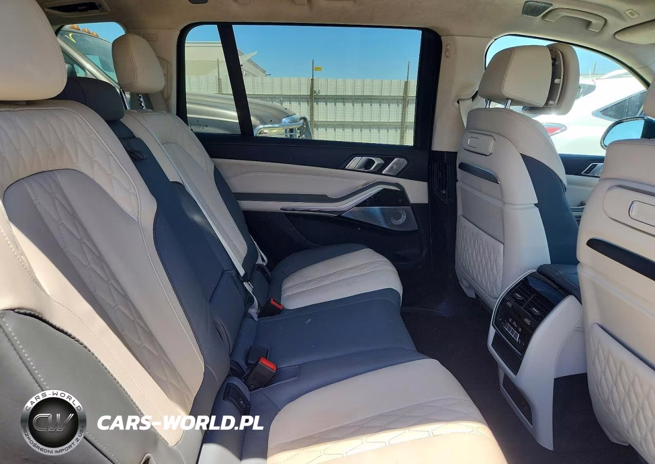 2024 BMW X7 xDrive40I VIN:5UX23EM07R9V41805 - 11