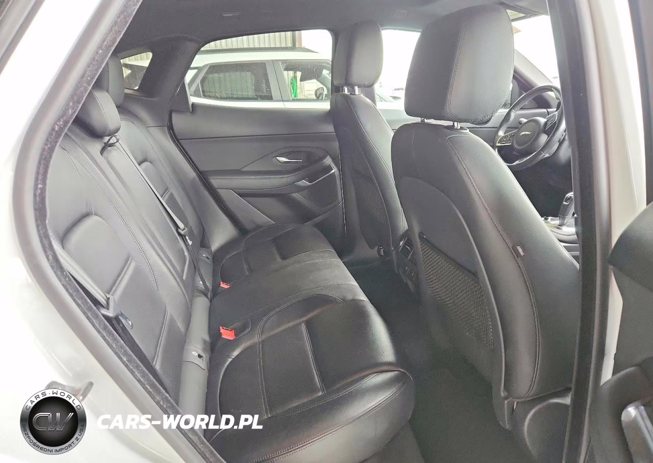 2019 Jaguar E-Pace S VIN:SADFJ2FX3K1Z37160 - 11